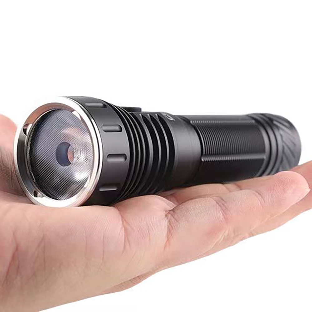 Convoy M21H Flashlight with XH - مراجعة Outdoor Power Not Working وسعره