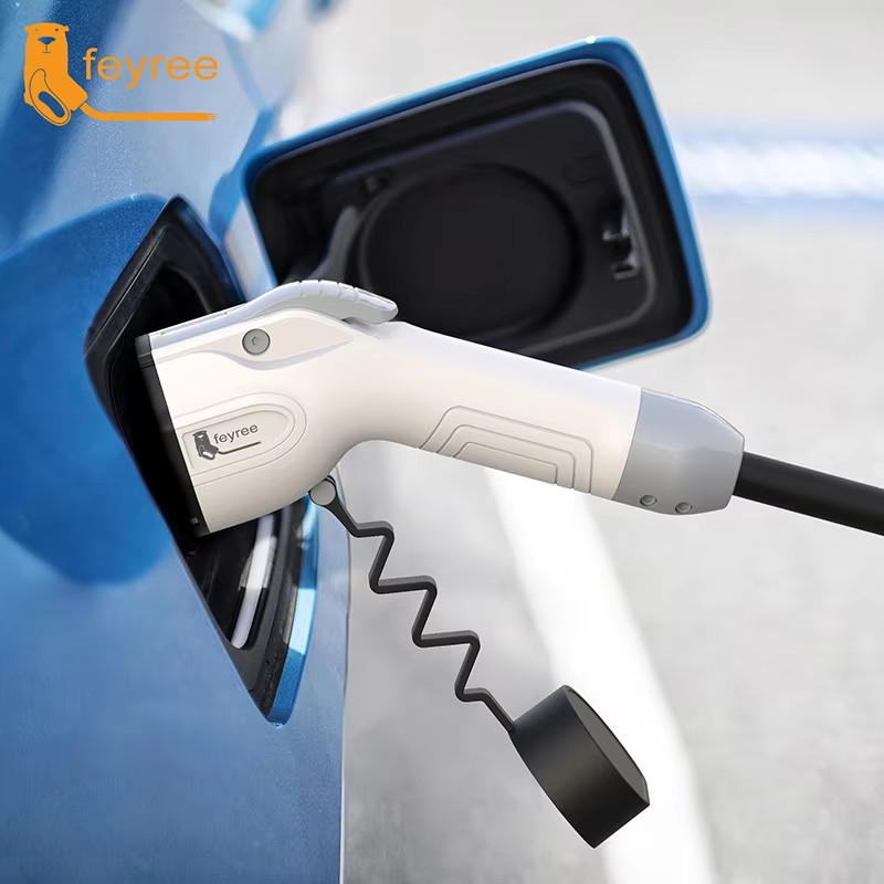 feyree V2L Cable Discharge Plu - مراجعة Outdoor Power Plug وسعره