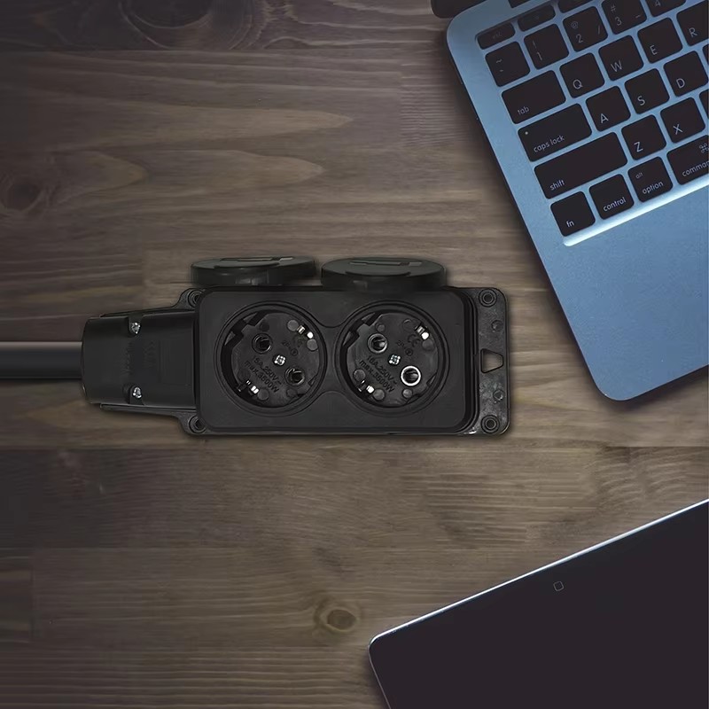 feyree V2L Cable Discharge Plu - مراجعة Outdoor Power Plug وسعره
